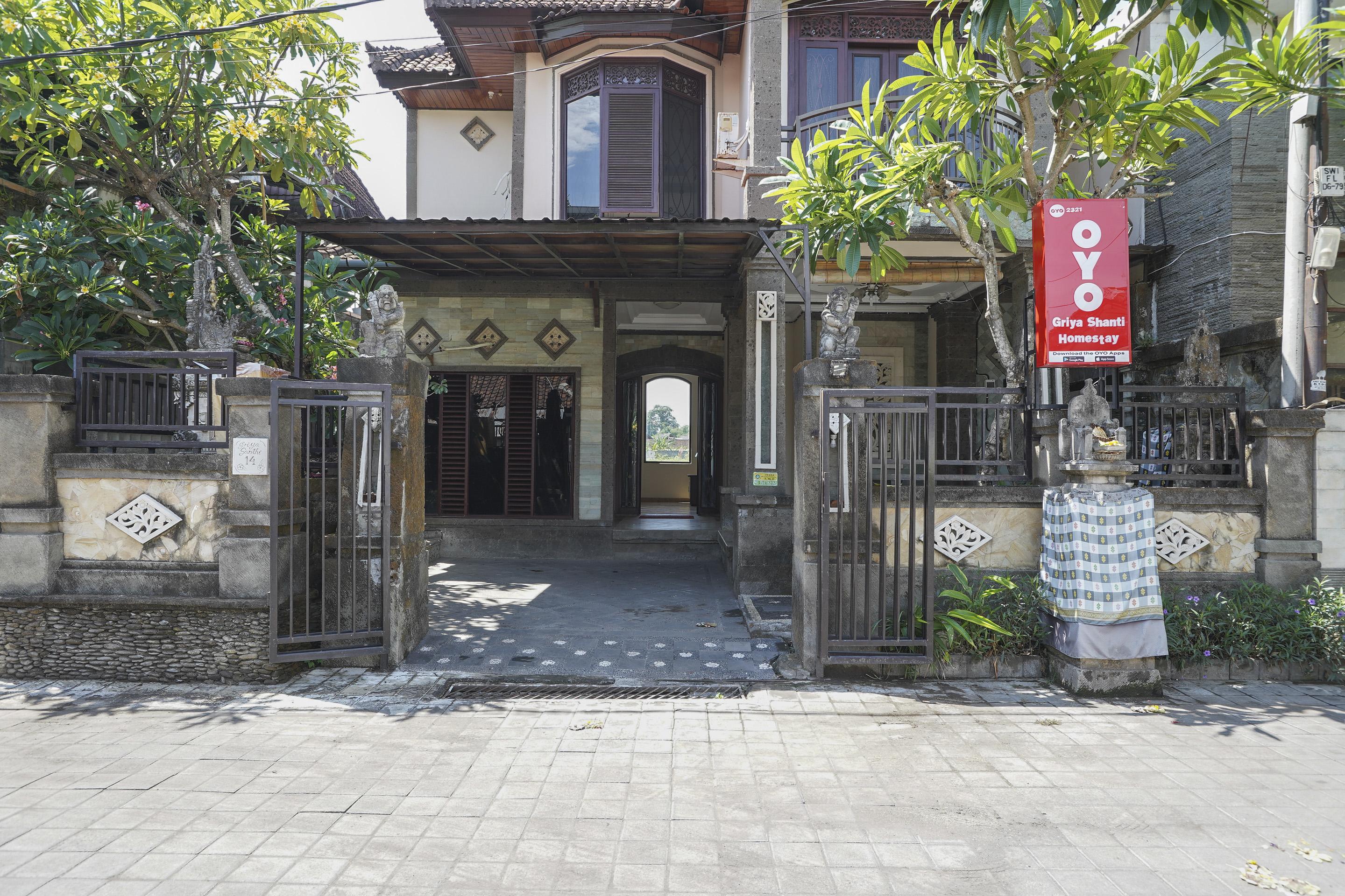 Oyo 2321 Griya Shanti Homestay Ketewel Exteriör bild