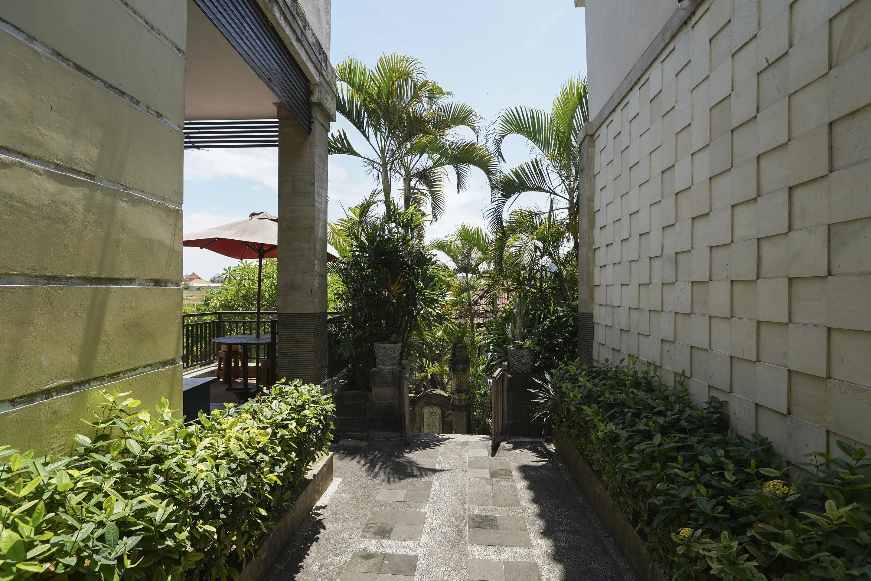 Oyo 2321 Griya Shanti Homestay Ketewel Exteriör bild